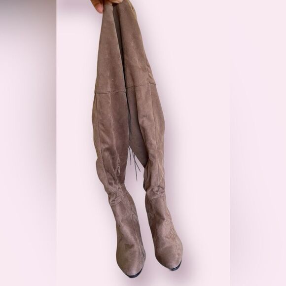 Qupid Thigh High Suede Boots - Picture 5 of 10